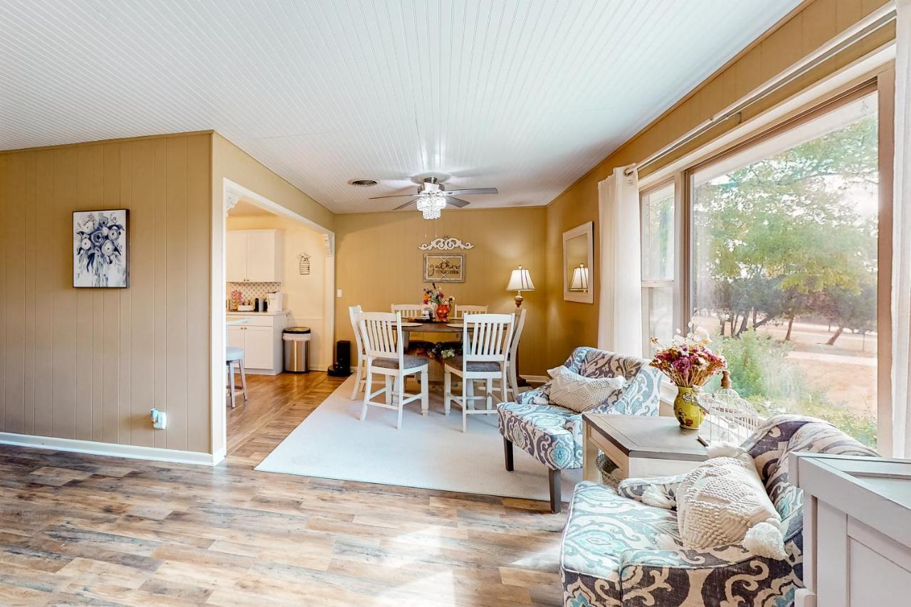 Suniland Cottage Фредериксбург Екстериор снимка